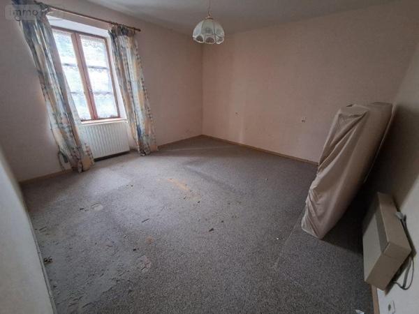 Maison à vendre à Saint-Georges dans le Cantal (15100), ref : 044/1218