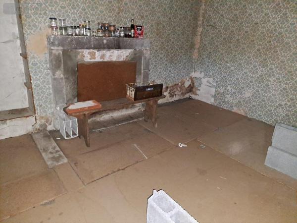 Maison à vendre à Saint-Georges dans le Cantal (15100), ref : 044/1218