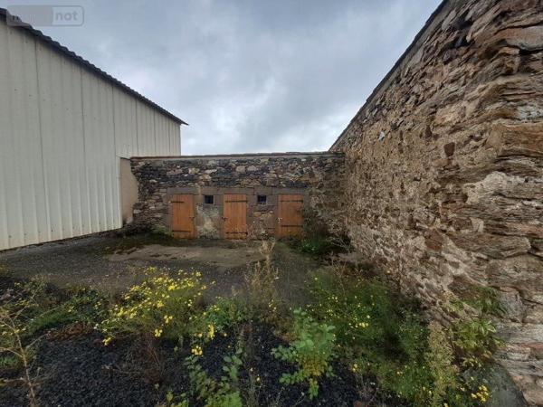 Maison à vendre à Saint-Georges dans le Cantal (15100), ref : 044/1218