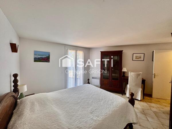 Villa familiale avec T2 indépendant, piscine, jardin vue dégagée