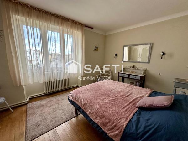 Maison avec Grandes Dépendances et Jardin