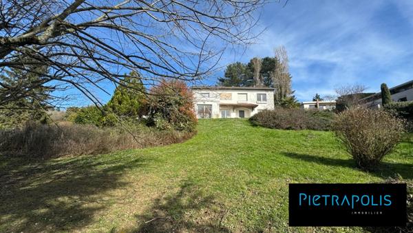 Saint-Didier-au-Mont-d'Or - Grande maison à rénover - Terrain 2400m2