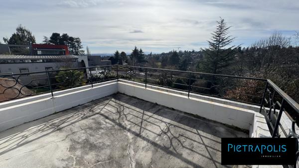 Saint-Didier-au-Mont-d'Or - Grande maison à rénover - Terrain 2400m2