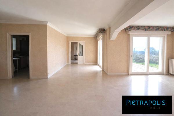 Saint-Didier-au-Mont-d'Or - Grande maison à rénover - Terrain 2400m2