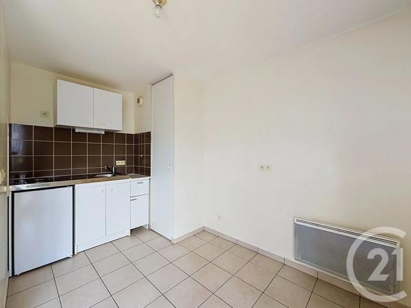 Appartement F1 à vendre  1 pièce - 27,68 m 2   COMPIEGNE  - 60