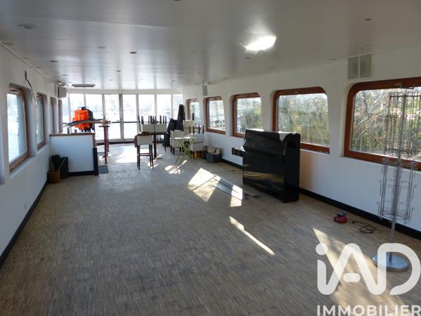 Immeuble à vendre 300 m² Arles