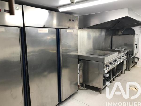 Immeuble à vendre 300 m² Arles