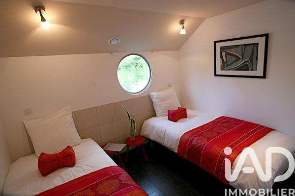 Immeuble à vendre 300 m² Arles