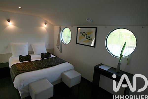 Immeuble à vendre 300 m² Arles