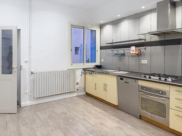 Vaison-la-Romaine (84110) Vaison-la-Romaine - Maison de ville entre charme et modernité, vue remarquable