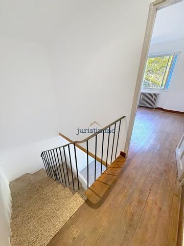 Vaison-la-Romaine (84110) Vaison-la-Romaine - Maison de ville entre charme et modernité, vue remarquable