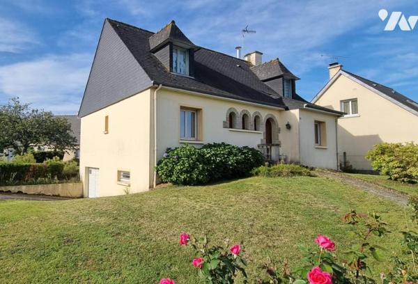 LA GUERCHE DE BGNE - Centre ville - Pavillon avec terrain