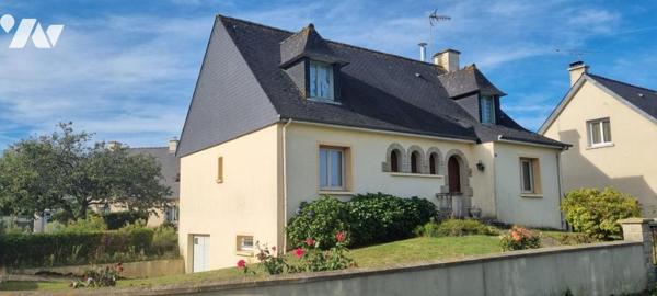 LA GUERCHE DE BGNE - Centre ville - Pavillon avec terrain