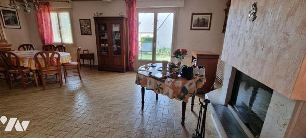 LA GUERCHE DE BGNE - Centre ville - Pavillon avec terrain