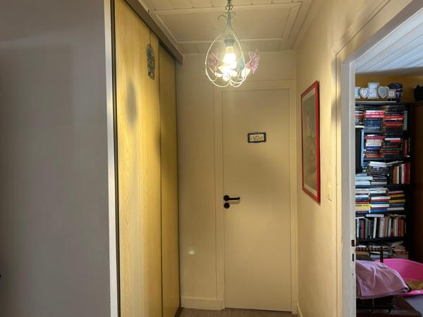 IMMEUBLE, COMMERCE ET APPARTEMENT AVEC JARDIN