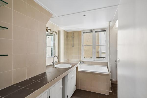 Vente Appartement de luxe Paris 18 2 Pièces 83.48 m²