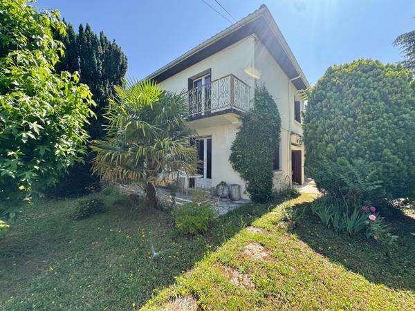 Maison familiale à rénover à Villeneuve sur Lot.