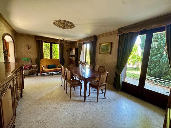 Maison familiale à rénover à Villeneuve sur Lot.