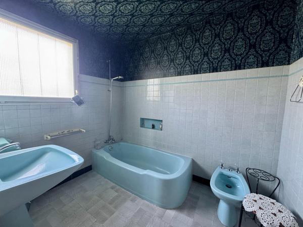 Maison familiale à rénover à Villeneuve sur Lot.