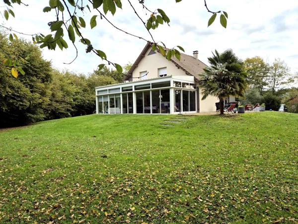 Vente Maison 8 pièces 209 m2 à Saint-Gervais-en-Belin