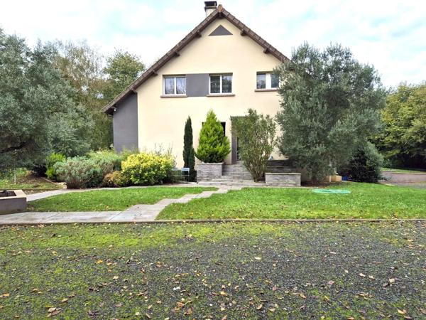 Vente Maison 8 pièces 209 m2 à Saint-Gervais-en-Belin