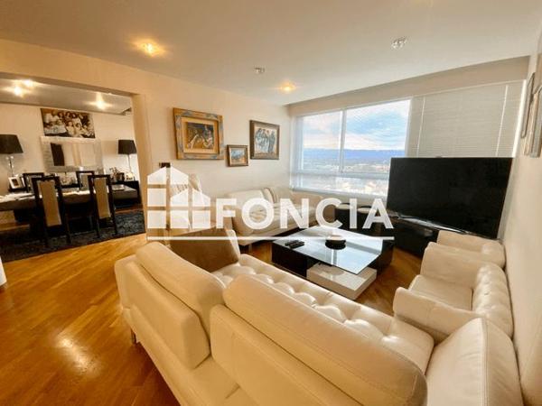 Appartement 8 pièces T8 F8 234 m² à Roanne 42300 à vendre