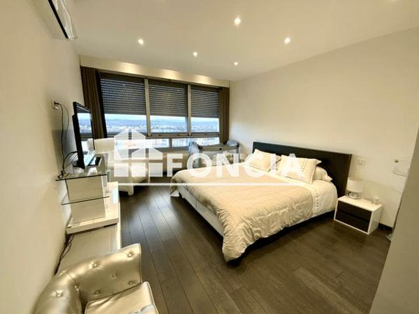 Appartement 8 pièces T8 F8 234 m² à Roanne 42300 à vendre