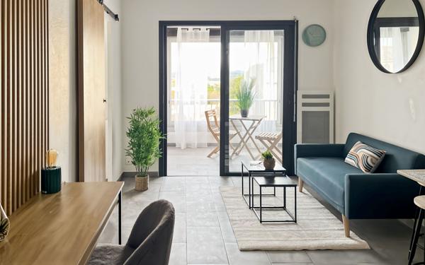 Appartement à vendre    2 pièces • 25,94 m2 Fréjus