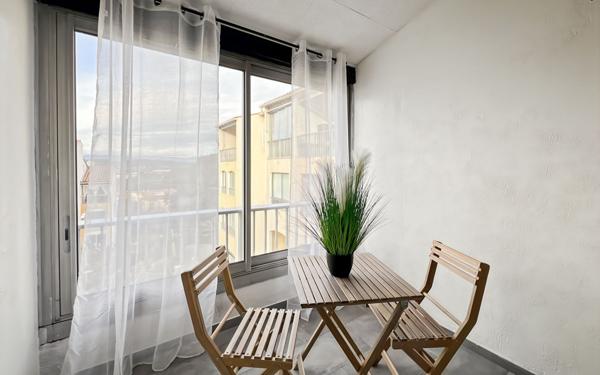 Appartement à vendre    2 pièces • 25,94 m2 Fréjus