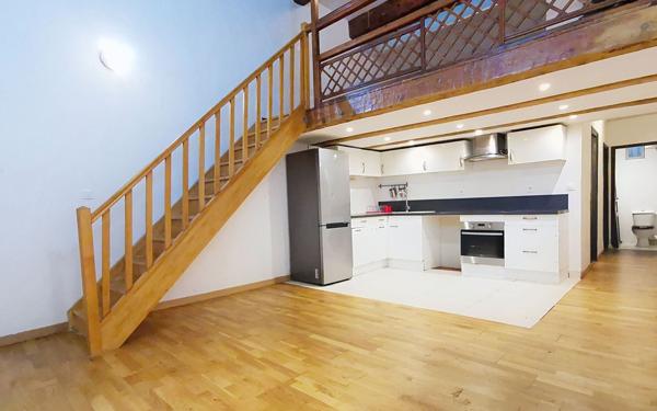 Appartement à vendre    2 pièces • 54 m2 Toulon