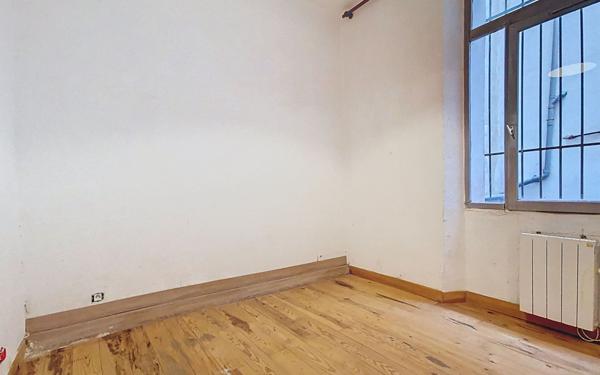 Appartement à vendre    2 pièces • 54 m2 Toulon