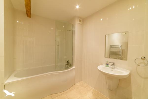 Grange à vendre |  Reyrevignes |  8 pièces | 239 m²