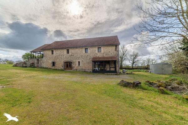 Grange à vendre |  Reyrevignes |  8 pièces | 239 m²