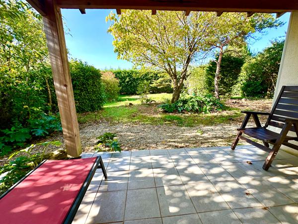 VOUNEUIL SOUS BIARD - POUZIOUX LA JARRIE (86580) - MAISON DE PLAIN-PIED - 3 CHAMBRES 108m² - JARDIN DE 1000m²