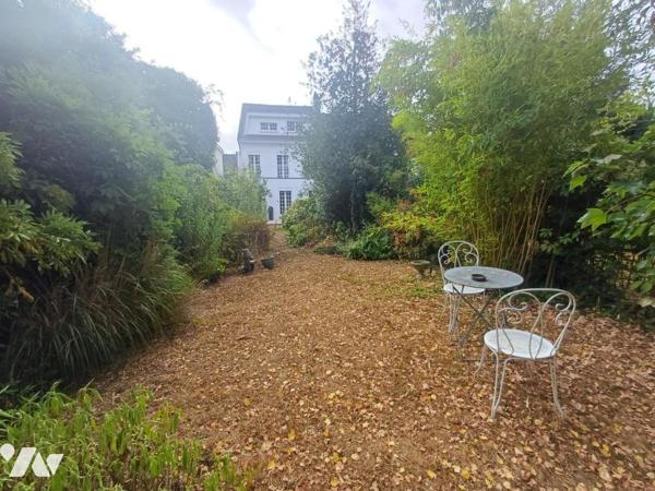 QUARTIER ST ACHEUL, rue calme : Charmante maison de 134 M² AVEC GARAGE ET JARDIN 