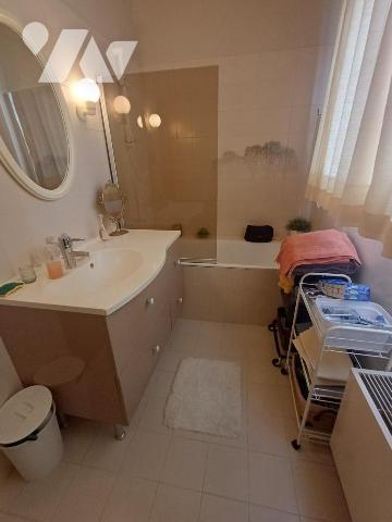 QUARTIER ST ACHEUL, rue calme : Charmante maison de 134 M² AVEC GARAGE ET JARDIN 