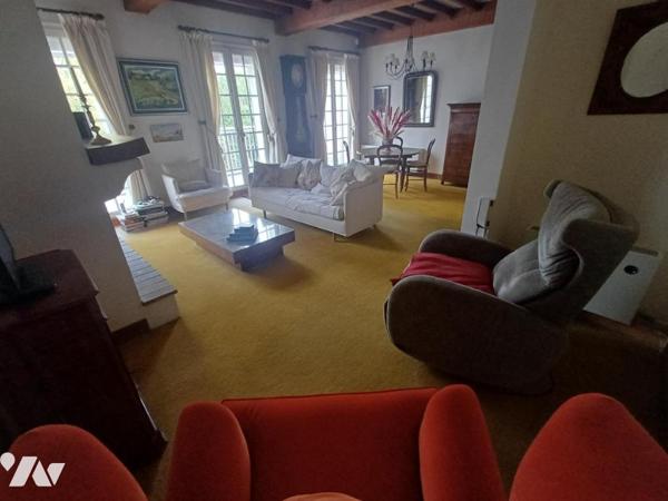 QUARTIER ST ACHEUL, rue calme : Charmante maison de 134 M² AVEC GARAGE ET JARDIN 