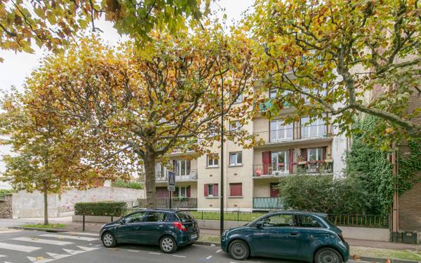 Appartement à vendre    1 pièce • 28,10 m2 Saint-Maur-des-Fossés