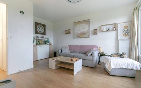 Appartement à vendre    1 pièce • 28,10 m2 Saint-Maur-des-Fossés