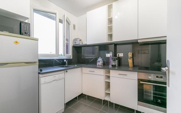Appartement à vendre    1 pièce • 28,10 m2 Saint-Maur-des-Fossés