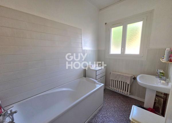 Immeuble Elbeuf 11 pièce(s) 210 m2