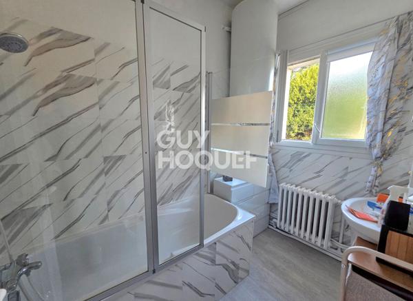 Immeuble Elbeuf 11 pièce(s) 210 m2