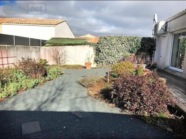Maison à vendre à Rochefort en Charente-Maritime (17300), ref : 17050-COUP