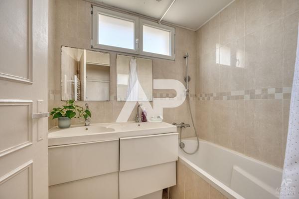 Maison Rueil Malmaison 5 pièce(s) 112 m² €790 000 ** - Référence 19772