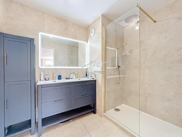 appartement familiale avec jardin privatif