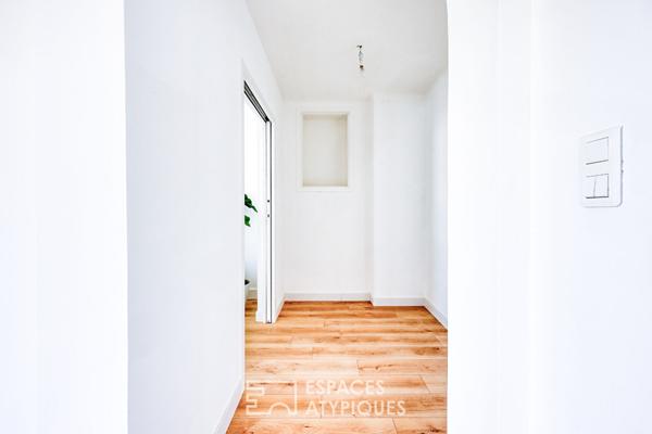 Appartement rénové avec extérieur et stationnement à Hyères