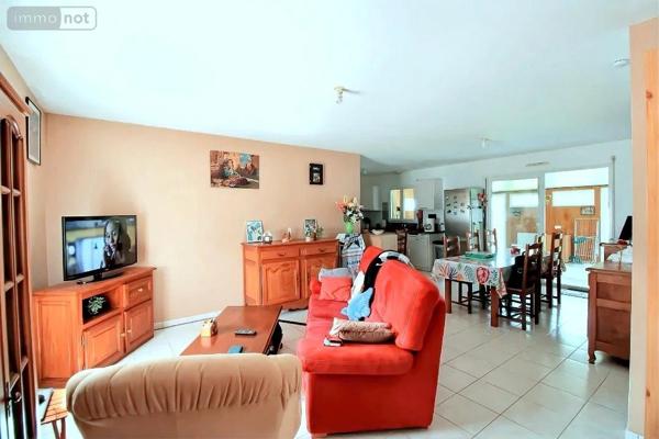 Maison à vendre à Champigny en Rochereau dans la Vienne (86170), ref : V1936   
Le Rochereau