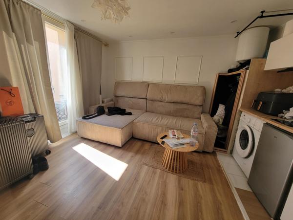 Studio calme et ensoleillé