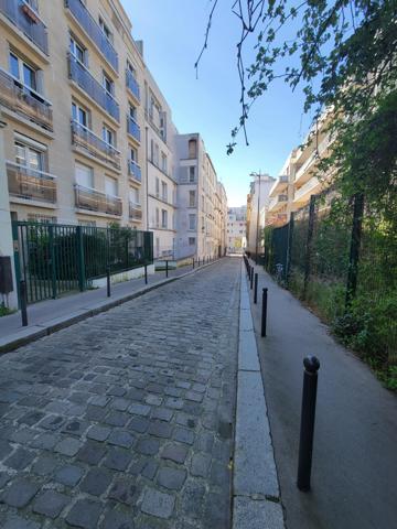 Studio calme et ensoleillé