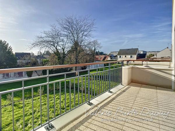 Appartement à vendre 4 pièces 3 chambres 90m2 avec terrasse ORLEANS St Marc (Loiret)